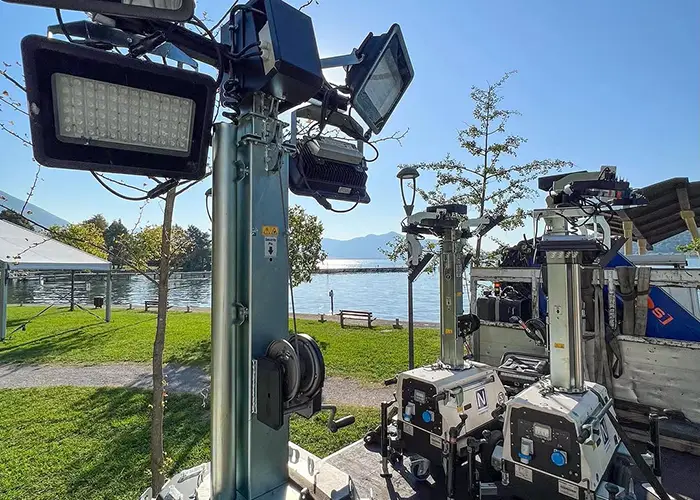 torri faro per illuminazione concerti sagre fiere monza brianza